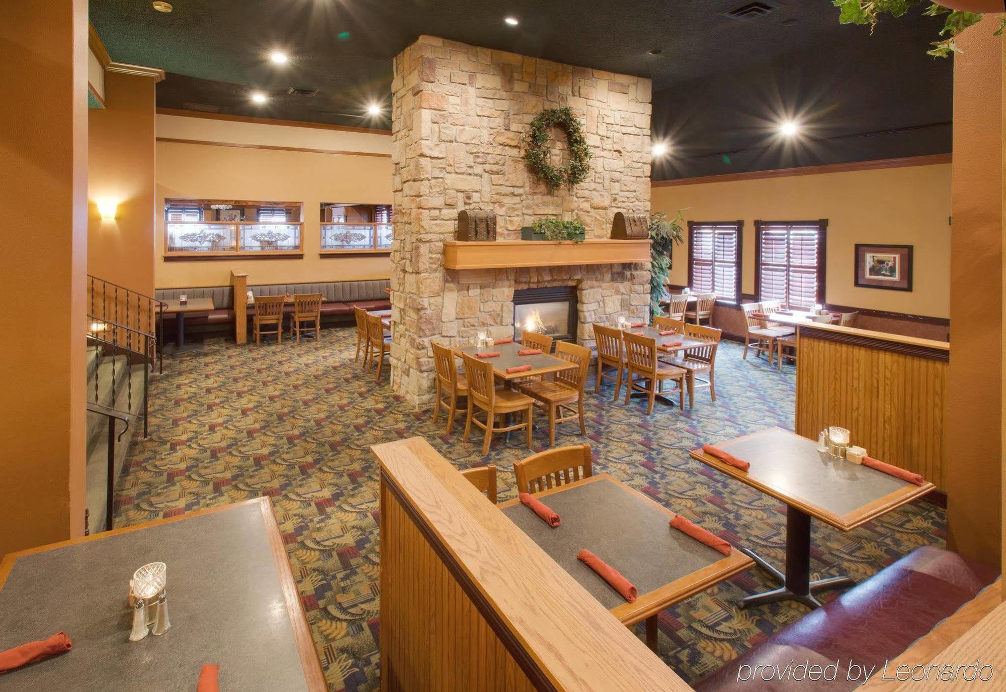Hampton Inn Iowa City/Coralville Restaurant photo